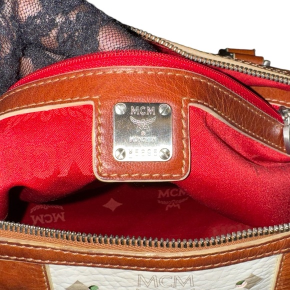 MCM Boston Bag Without Lock And Key in White & Brown EUC - Picture 11 of 15